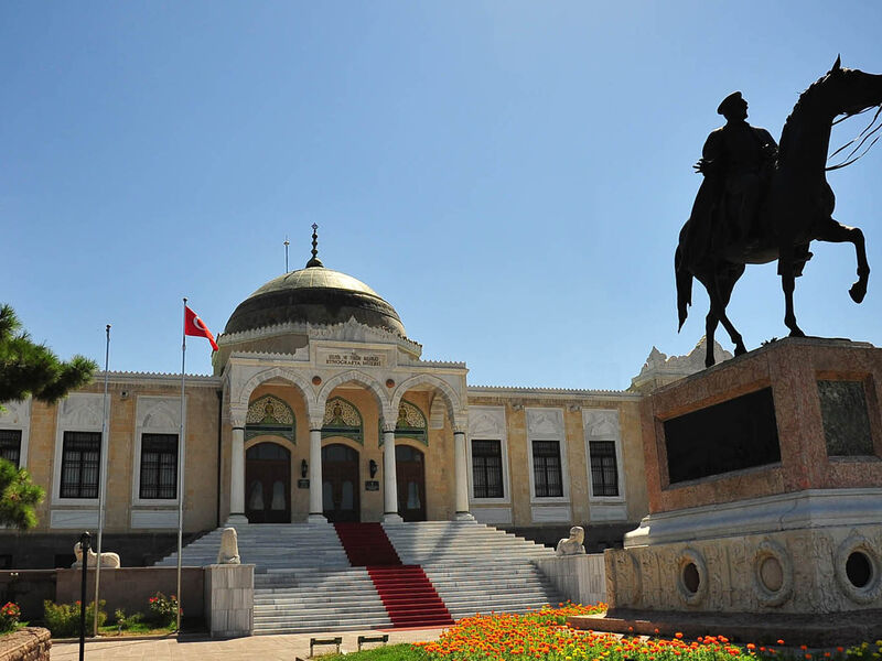 BURSA ÇIKIŞLI 10 KASIM ÖZEL ANKARA TURU