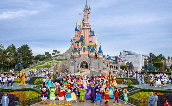 PARİS & DİSNEYLAND Türk Hava Yolları ile 3 Gece (CDG - CDG)