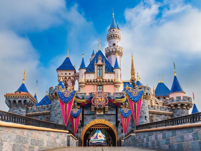 ANKARA`DAN DİREKT SEFER İLE DOLU DOLU PARİS ß DİSNEYLAND TURU