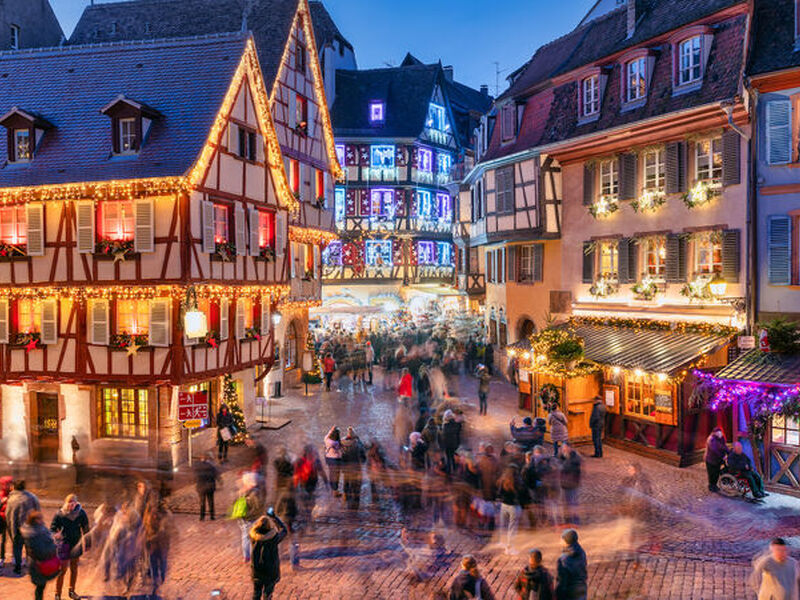 ELEGANT NOEL PAZARLARI AJet Hava Yolları ile 4 Gece