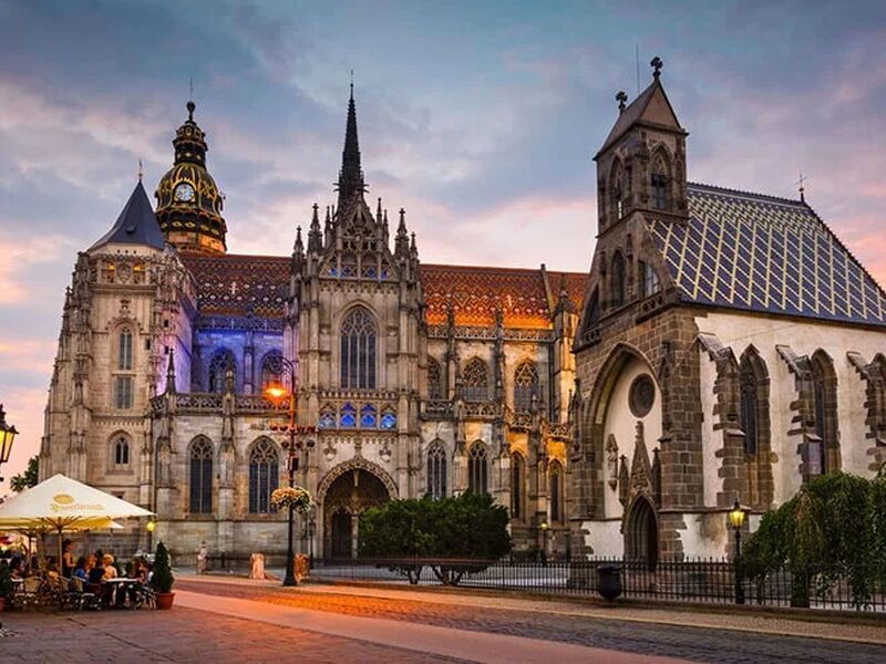 ANKARA AJET İLE VİVA ORTA AVRUPA HALLSTATT 5 ÜLKE TURU VIE-BER