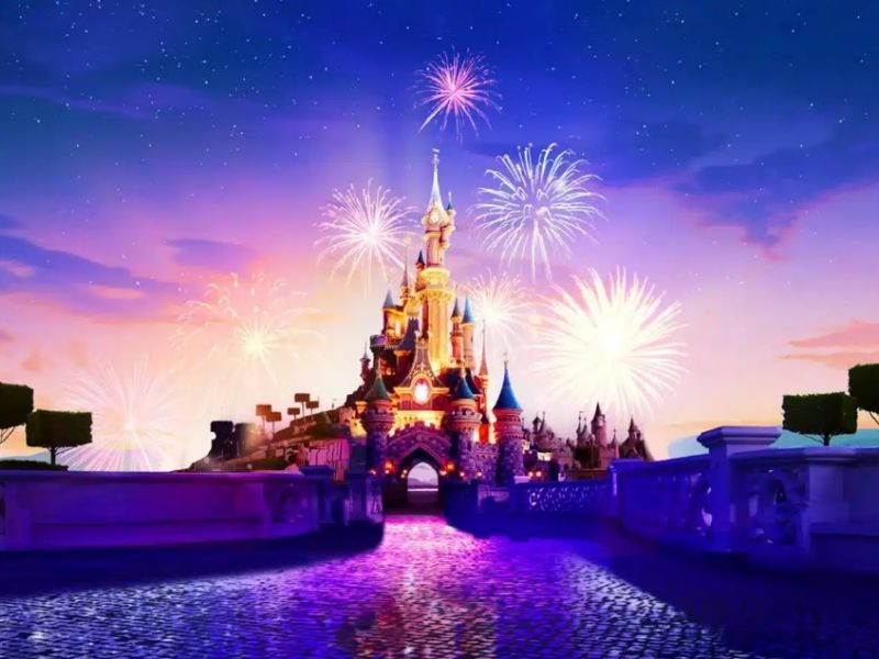 Ankaradan Direk Sefer ile Dolu Dolu Paris & Disneyland